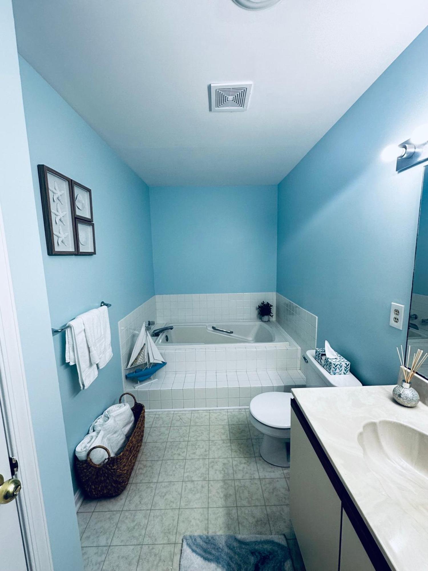 Cozy Home Walking Distance From Beach With Private Patio Ocean City Eksteriør billede